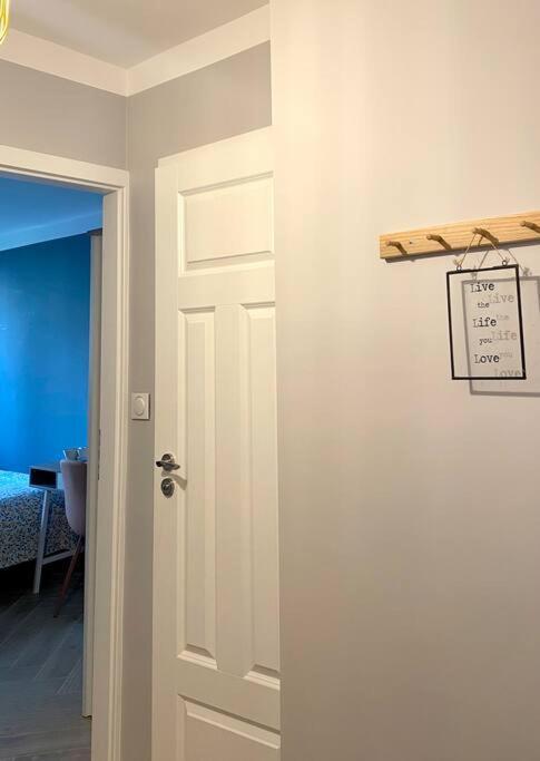 Apartment Close To Metro, 8 Minutes To Centrum And Near Airport Βαρσοβία Εξωτερικό φωτογραφία