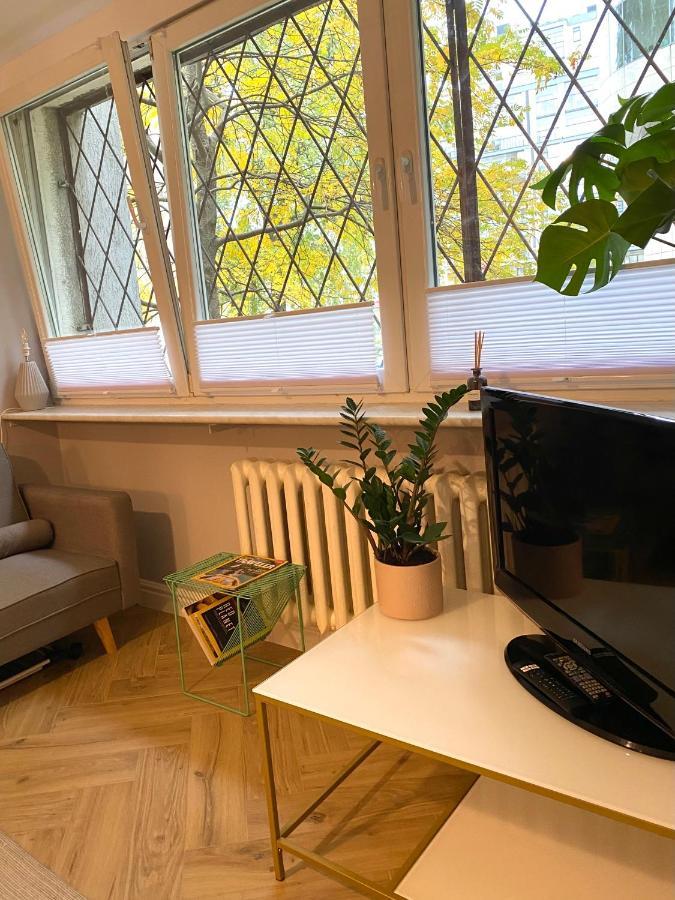 Apartment Close To Metro, 8 Minutes To Centrum And Near Airport Βαρσοβία Εξωτερικό φωτογραφία